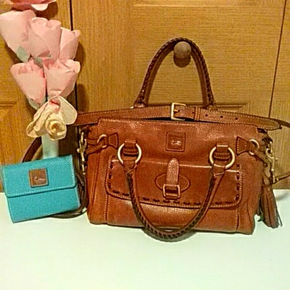 Dooney & Bourke Handbags - Dooney and Bourke crossbody/wallet bundle